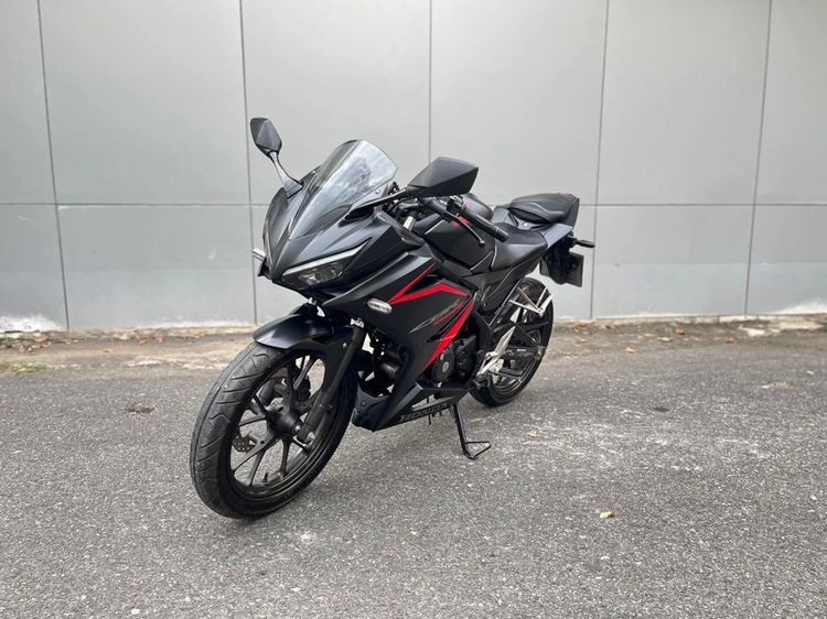 Honda รุ่น CBR150R 150cc รถบ้าน
