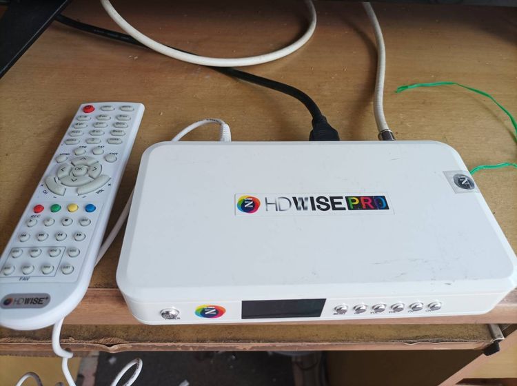 ถูกๆกล่องดาวเทียม IPM hd pro3 หรือ GMM HD wise pro สภาพดี ดูดิจิตอลทีวีครบทุกช่องและช่องดาวเทียมอีกเยอะมาก มีรีโมทให้ เพียง 259 บาท ตามนี้. รูปที่ 2