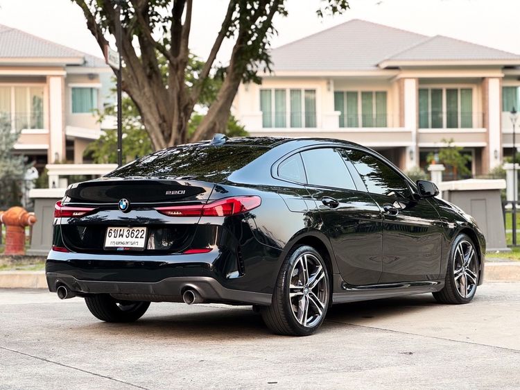 BMW Series 2 2022 220i Sedan เบนซิน ไม่ติดแก๊ส เกียร์อัตโนมัติ ดำ รูปที่ 4