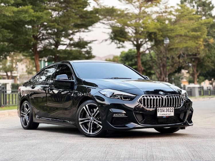 BMW Series 2 2022 220i Sedan เบนซิน ไม่ติดแก๊ส เกียร์อัตโนมัติ ดำ รูปที่ 3