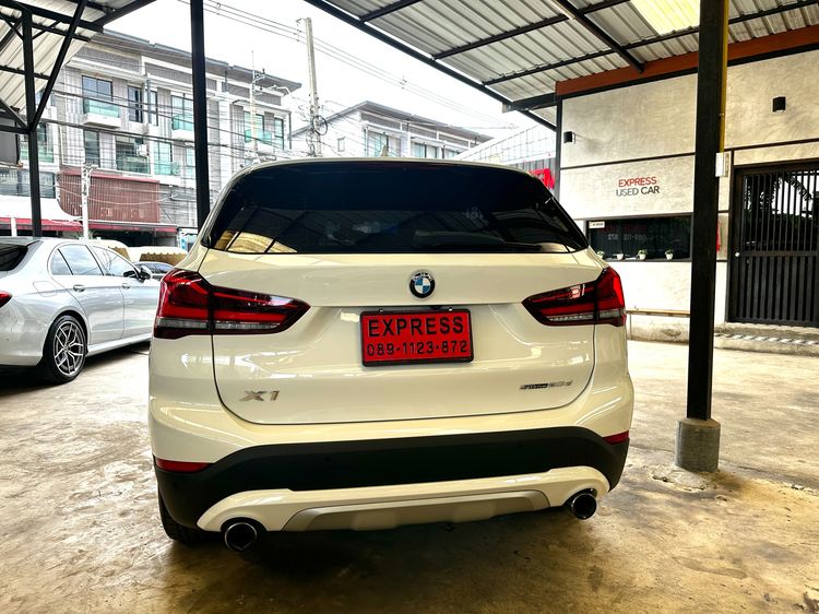 BMW X1 2022 2.0 sDrive20d xLine Utility-car ดีเซล ไม่ติดแก๊ส เกียร์อัตโนมัติ ขาว รูปที่ 4