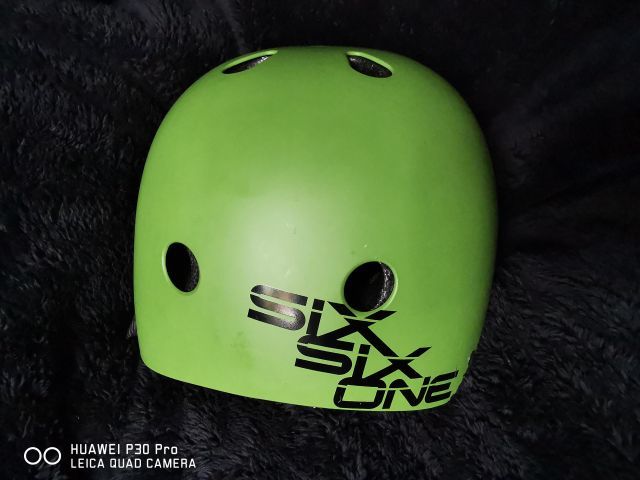 หมวกกีฬาเอ็กซ์ตรีม