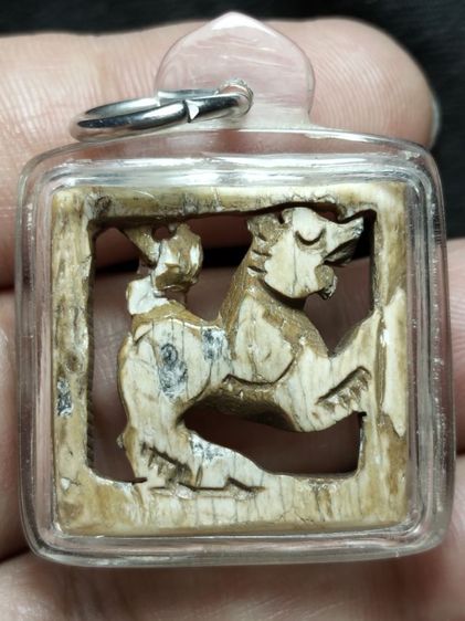 คลาสสิคครับแต่หางชำรุดตามภาพครับ