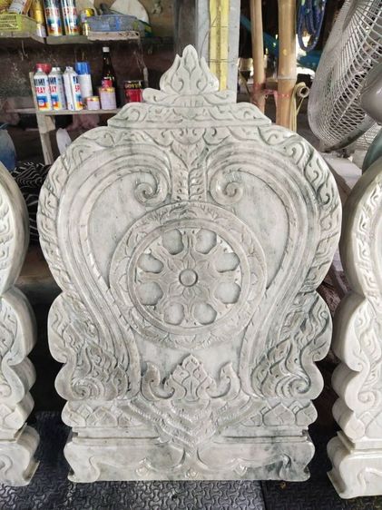 เสมาหินอ่อนแท้ขนาดกว้าง 42 ซมสูง 70 ซมราคาชุดละชุดนึงมีทั้งหมด 8 ใบ รูปที่ 5