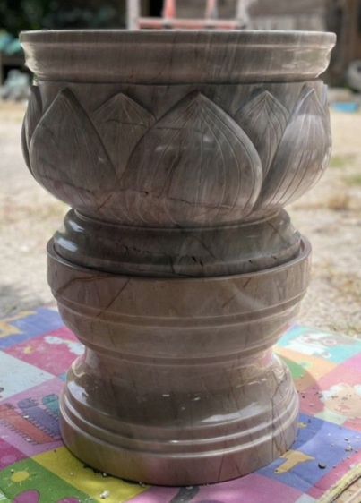 กระถางธูปหินอ่อนขนาดกว้าง 50 ซมสูง 60 ซมรวมฐาน รูปที่ 2