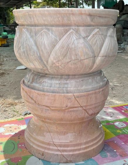 กระถางธูปหินอ่อนขนาดกว้าง 50 ซมสูง 60 ซมรวมฐาน รูปที่ 3