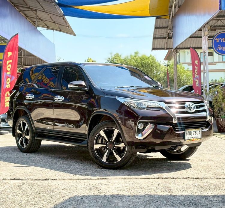 Toyota Fortuner 2017 2.4 V Utility-car ดีเซล ไม่ติดแก๊ส เกียร์อัตโนมัติ น้ำตาล