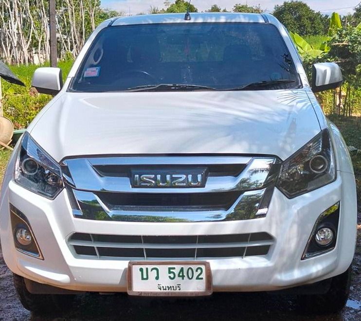 รถ Isuzu D-MAX 1.9 Hi-Lander Z สี ขาว