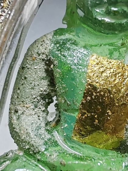 พระแก้วกรุฮอด​  หินจุยเจีย​เนื้อเขียว​พร้อมกรอบอย่างดี ขนาด​ 2.5​ X​ 4.5​ ซ.ม.​  รูปที่ 11