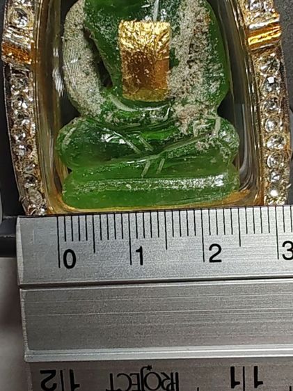 พระแก้วกรุฮอด​  หินจุยเจีย​เนื้อเขียว​พร้อมกรอบอย่างดี ขนาด​ 2.5​ X​ 4.5​ ซ.ม.​  รูปที่ 14