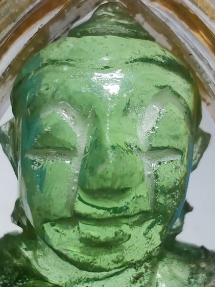 พระแก้วกรุฮอด​  หินจุยเจีย​เนื้อเขียว​พร้อมกรอบอย่างดี ขนาด​ 2.5​ X​ 4.5​ ซ.ม.​  รูปที่ 12