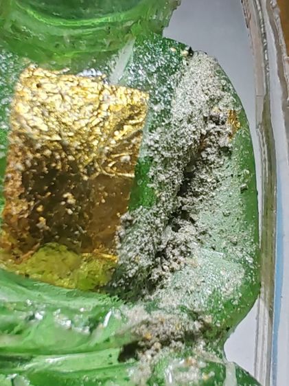 พระแก้วกรุฮอด​  หินจุยเจีย​เนื้อเขียว​พร้อมกรอบอย่างดี ขนาด​ 2.5​ X​ 4.5​ ซ.ม.​  รูปที่ 10