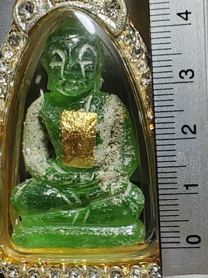 พระแก้วกรุฮอด​  หินจุยเจีย​เนื้อเขียว​พร้อมกรอบอย่างดี ขนาด​ 2.5​ X​ 4.5​ ซ.ม.​  รูปที่ 15