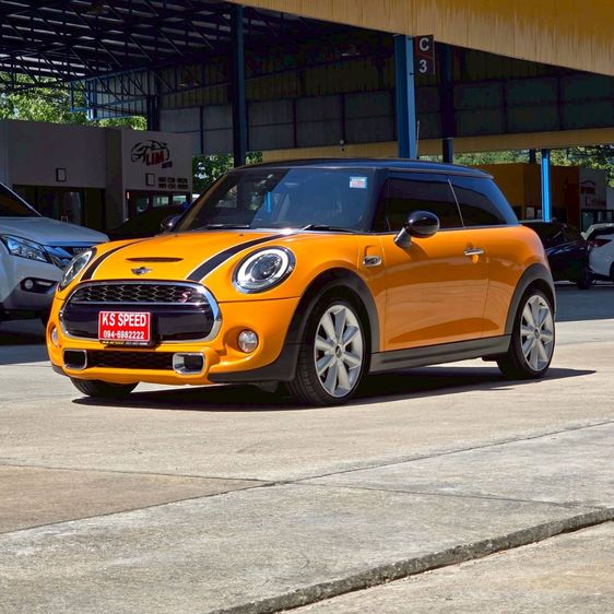 รถ Mini JOHN COOPER WORK 2.0 John Cooper Works สี เหลือง