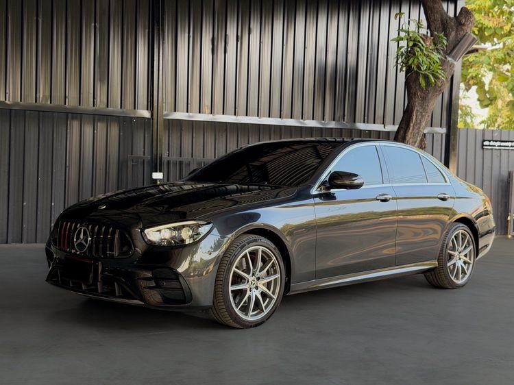 รถ Mercedes-Benz E-Class E300 สี ดำ