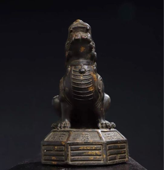 ✨รูปปั้นสัตว์ในตำนานที่เรียกว่า สิงห์หิมะ✨ รูปที่ 2