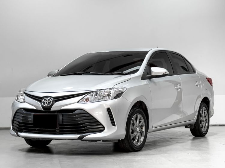 Toyota Vios 2021 1.5 Entry Sedan เบนซิน เกียร์อัตโนมัติ บรอนซ์เงิน