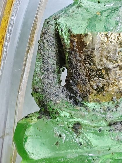 พระแก้วกรุฮอด​ หินจุยเจียสีเขียวพร้อมกรอบอย่างดี​ ขนาด​ 2.5​ X​ 5​ ซ.ม. รูปที่ 12