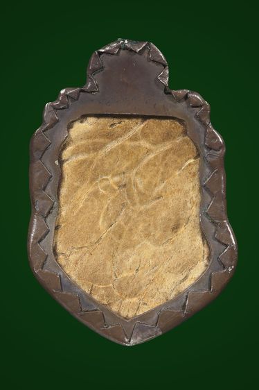 กะลาราหูแกะเลี่ยมจับกลอบเงิน รูปที่ 2