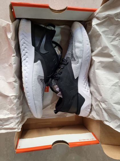 Nike Odyssey React 2 Flyknit Black White W รูปที่ 11