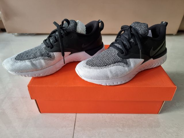 Nike Odyssey React 2 Flyknit Black White W รูปที่ 2