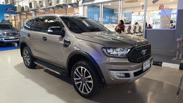 Ford Everest 2021 2.0 Titanium Plus 4WD Sedan ดีเซล ไม่ติดแก๊ส เกียร์อัตโนมัติ บรอนซ์เงิน รูปที่ 3