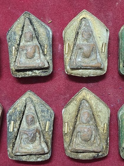 พระขุนแผนปู่ทิม พิมพ์ใหญ่หลังฝังนางพญา ปี15 10องค์ รูปที่ 6