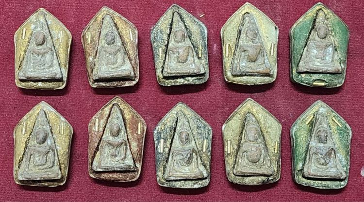 พระขุนแผนปู่ทิม พิมพ์ใหญ่หลังฝังนางพญา ปี15 10องค์ รูปที่ 3