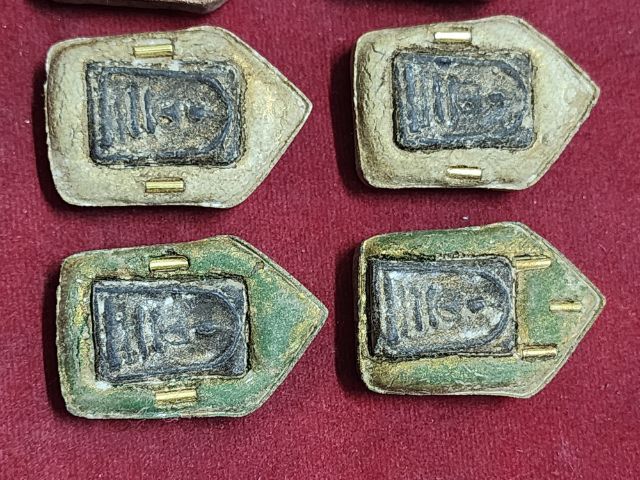 พระขุนแผนหลวงปู่ทิม หลังฝังสมเด็จวัดระฆัง พ.ศ.2409 ปี15 10 องค์  รูปที่ 11