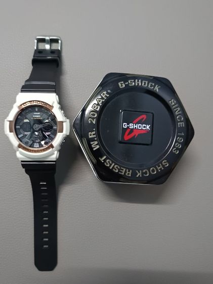 นาฬิกาGuess Marina W1025L1 ตัวเรือนทำจาก Stainless Steel หน้าปัดสีครีม คุณสมบัตินาฬิกา ประกอบด้วยฟังก์ชั่นวันที่, สัปดาห์ กันน้ำได้ลึก50เมตร รูปที่ 17