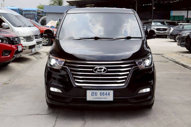 Hyundai H-1  2019 2.5 Deluxe Utility-car ดีเซล ไม่ติดแก๊ส เกียร์อัตโนมัติ ดำ รูปที่ 2
