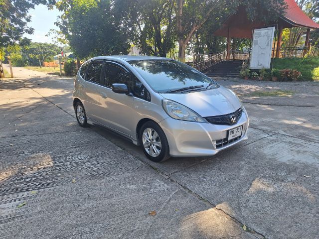 รถ Honda City 1.5 V i-VTEC สี เทา