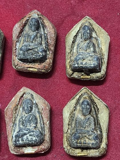 พระขุนแผนหลวงปู่ทิม ฝังหลวงปู่ทวดปี2497 ปี15 จำนวน10องค์ รูปที่ 11
