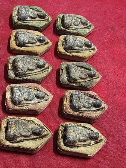 พระขุนแผนหลวงปู่ทิม ฝังหลวงปู่ทวดปี2497 ปี15 จำนวน10องค์ รูปที่ 8