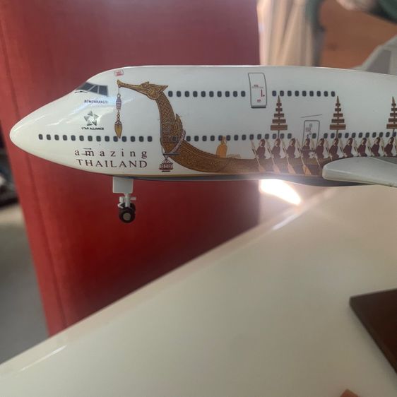 โมเดลเครื่องบินจัมโบ้ โบอิ้ง 747-400