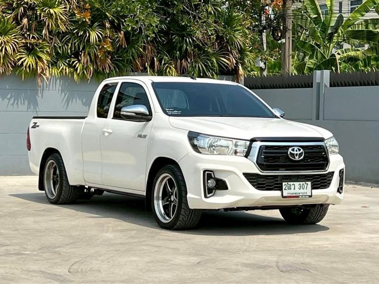 Toyota Hilux Revo 2019 2.4 Z Edition J Plus Pickup ดีเซล ไม่ติดแก๊ส เกียร์ธรรมดา ขาว รูปที่ 2