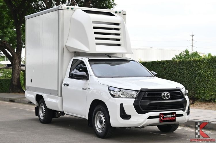 Toyota Hilux Revo 2021 2.4 Entry Pickup ดีเซล ไม่ติดแก๊ส เกียร์ธรรมดา ขาว