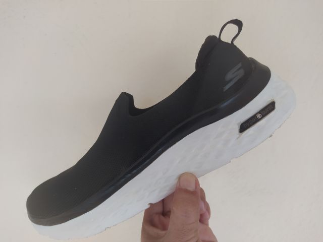 รองเท้า Sketcher