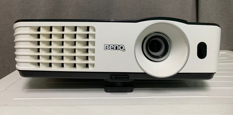 โปรเจคเตอร์ BENQ