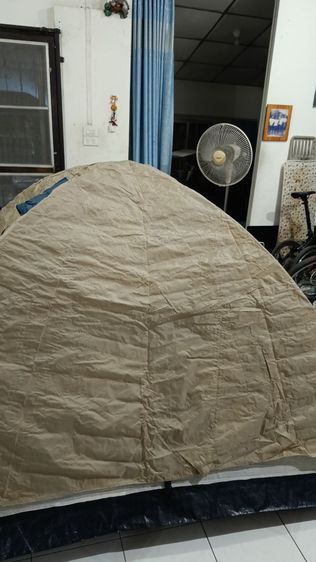 เต็นท์ มือ 2 สีกากี พื้นสีกรมท่าสภาพ 85 เปอร์เซ็นต์ ใช้ครั้งเดียว ขนาด 210x200 cm  รูปที่ 2