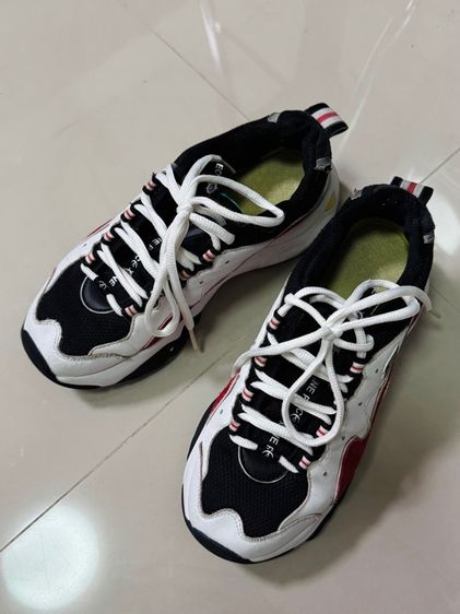 Skechers One Piece รูปที่ 5