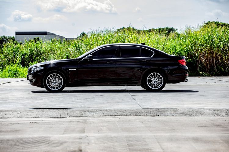 BMW Series 5 2010 523i Sedan เบนซิน เกียร์อัตโนมัติ ดำ รูปที่ 4
