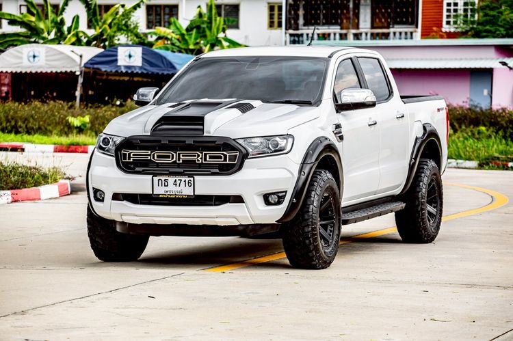 รถ Ford Ranger 2.2 XLT สี ขาว