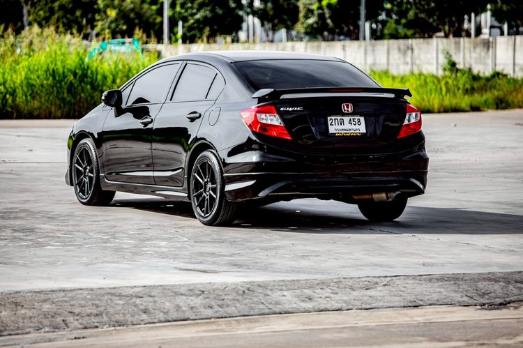 Honda Civic 2013 1.8 E i-VTEC Sedan เบนซิน เกียร์อัตโนมัติ ดำ รูปที่ 4
