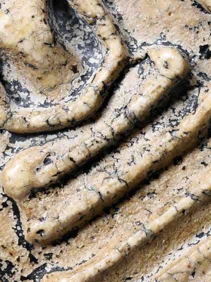 สวยมาก-องค์ครู ให้เช่า พระบ้าน  (1ในตำนาน) ชุดเบญจภาคี พระสมเด็จวัดระฆัง พิมพ์ใหญ่ คมชัด เนื้อสวย รูปที่ 4