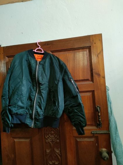 ขายเสื้อเจคเกตไฟท์ไม่ขาดไม่ปะสภาพดีสีเข้ม รูปที่ 3