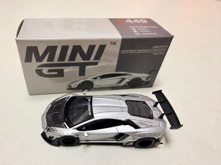 Mini GT รถโมเดลสะสม