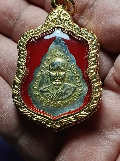 เหรียญใบสาเก หลวงปู่ทวด วัดช้างให้ ปี 2506 เนื้ออัลปาก้ากะหลั่ยทอง เนื้อนี้หายาก พบน้อย นานๆเจอที พระสภาพสวยเก่าเดิมดี สุดยอดนิรันตรายครับ รูปที่ 8