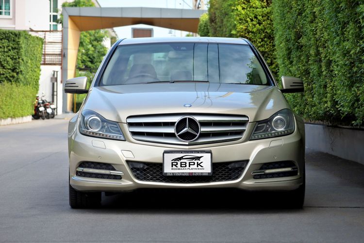 Mercedes-Benz C-Class 2012 C200 CGI Sedan เบนซิน ไม่ติดแก๊ส เกียร์อัตโนมัติ น้ำตาล รูปที่ 3