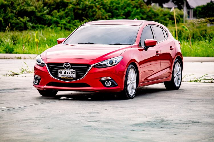 รถ Mazda Mazda3 2.0 S สี แดง